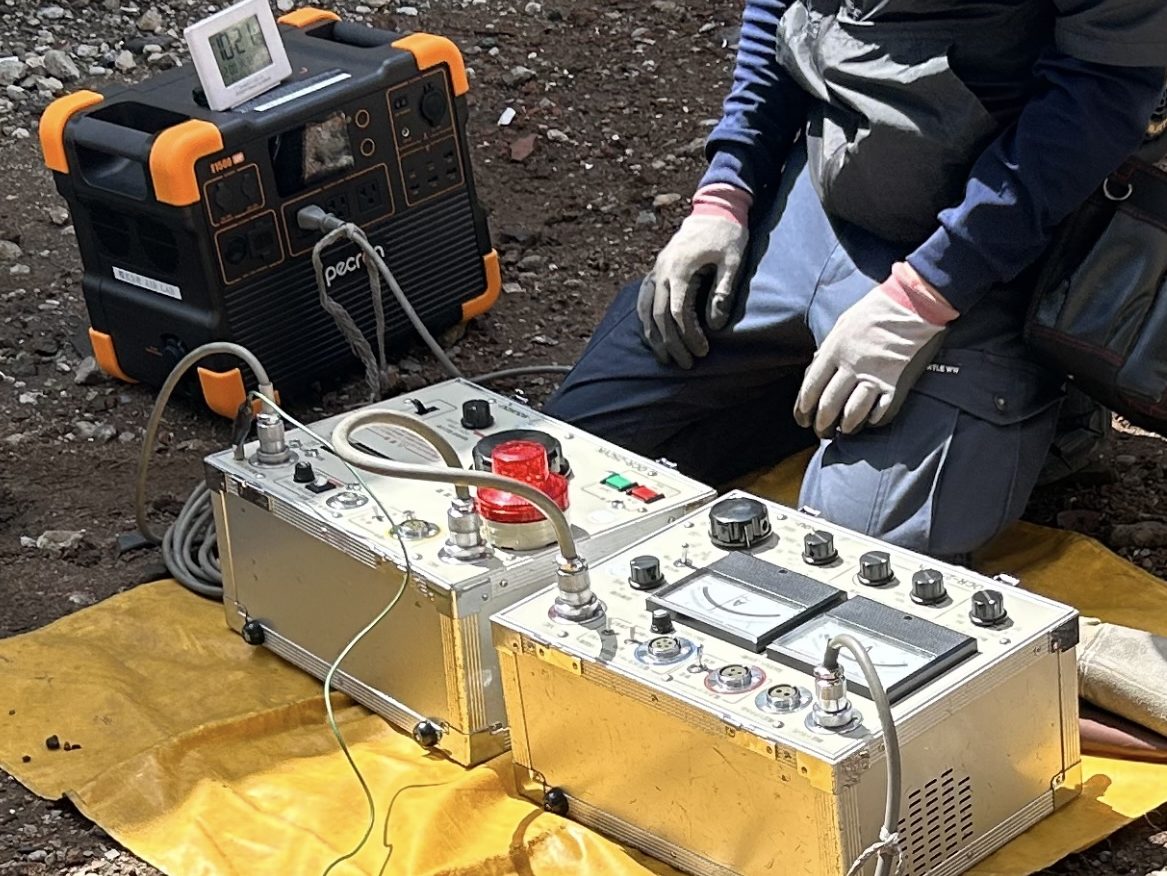 高圧絶縁耐力試験の様子