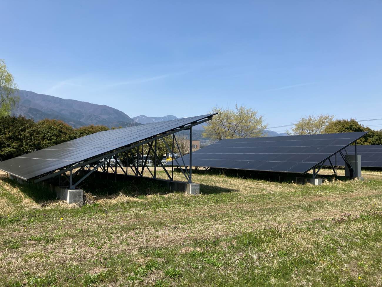 太陽光パネル点検作業